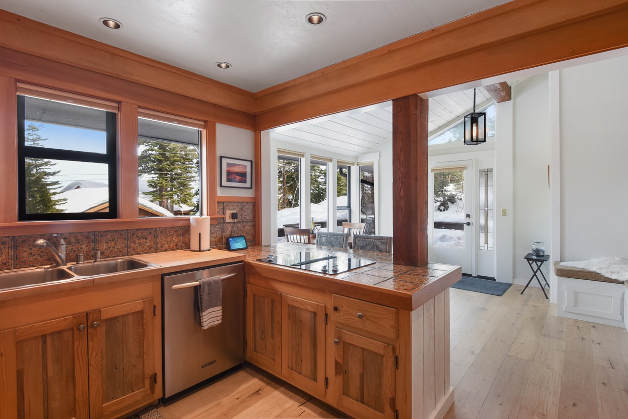 Fully equipped kitchen