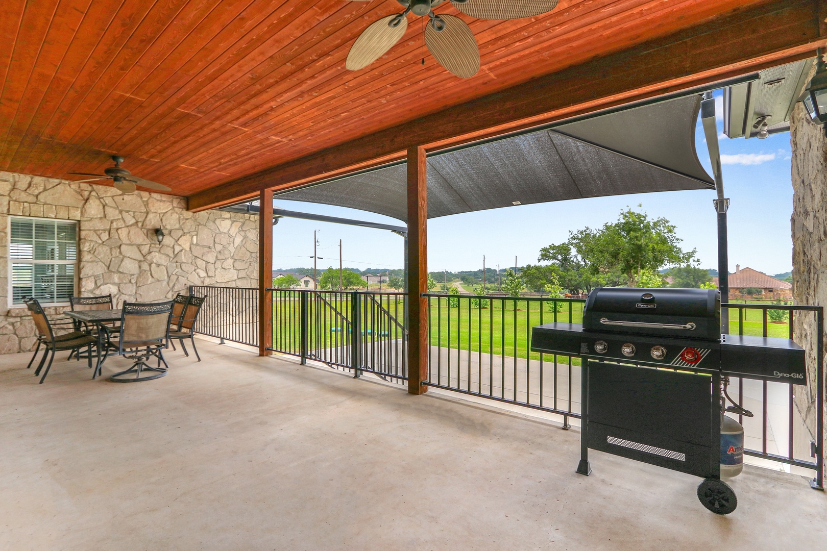 Dine alfresco or lounge the day away on the deck while you grill up a feast!