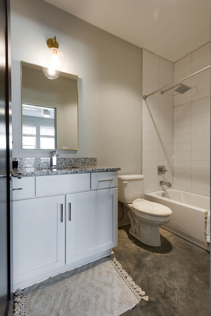 First Floor Bathroom Shower/Tub Combo