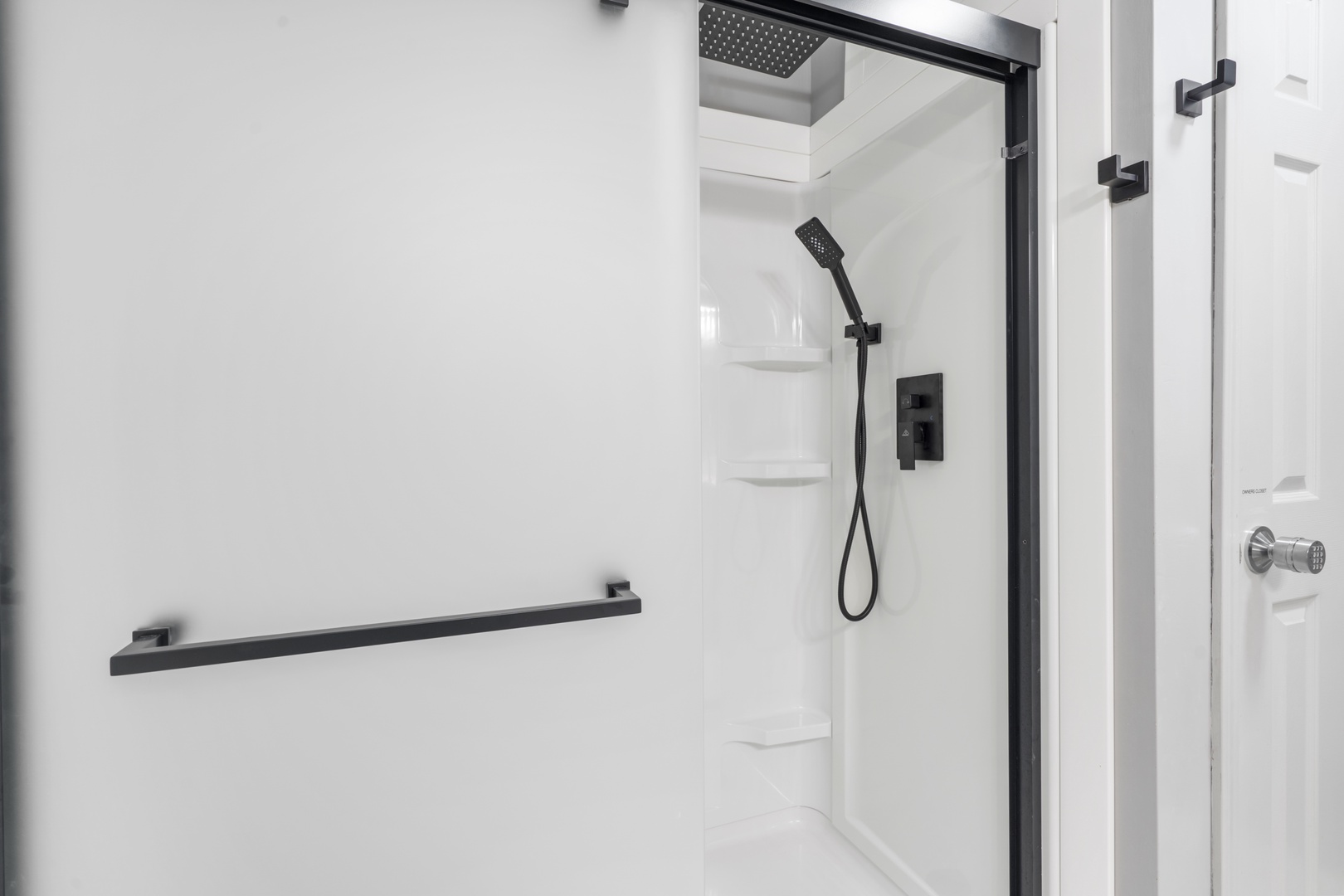 Ensuite bathroom with stand-up shower