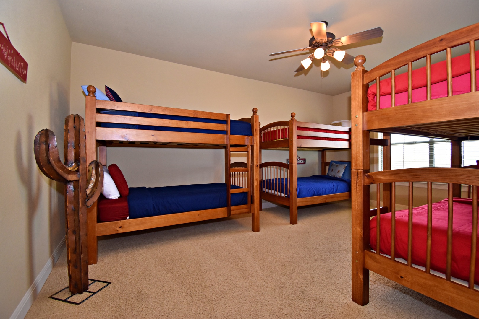 Bedroom 3 with 3 Twin/Twin bunk beds, and private en-suite (2nd floor)