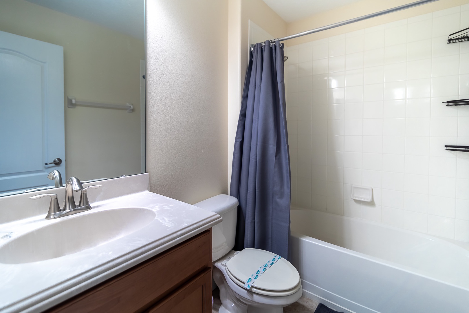 Second Floor Bathroom #4 Shower/Tub Combo