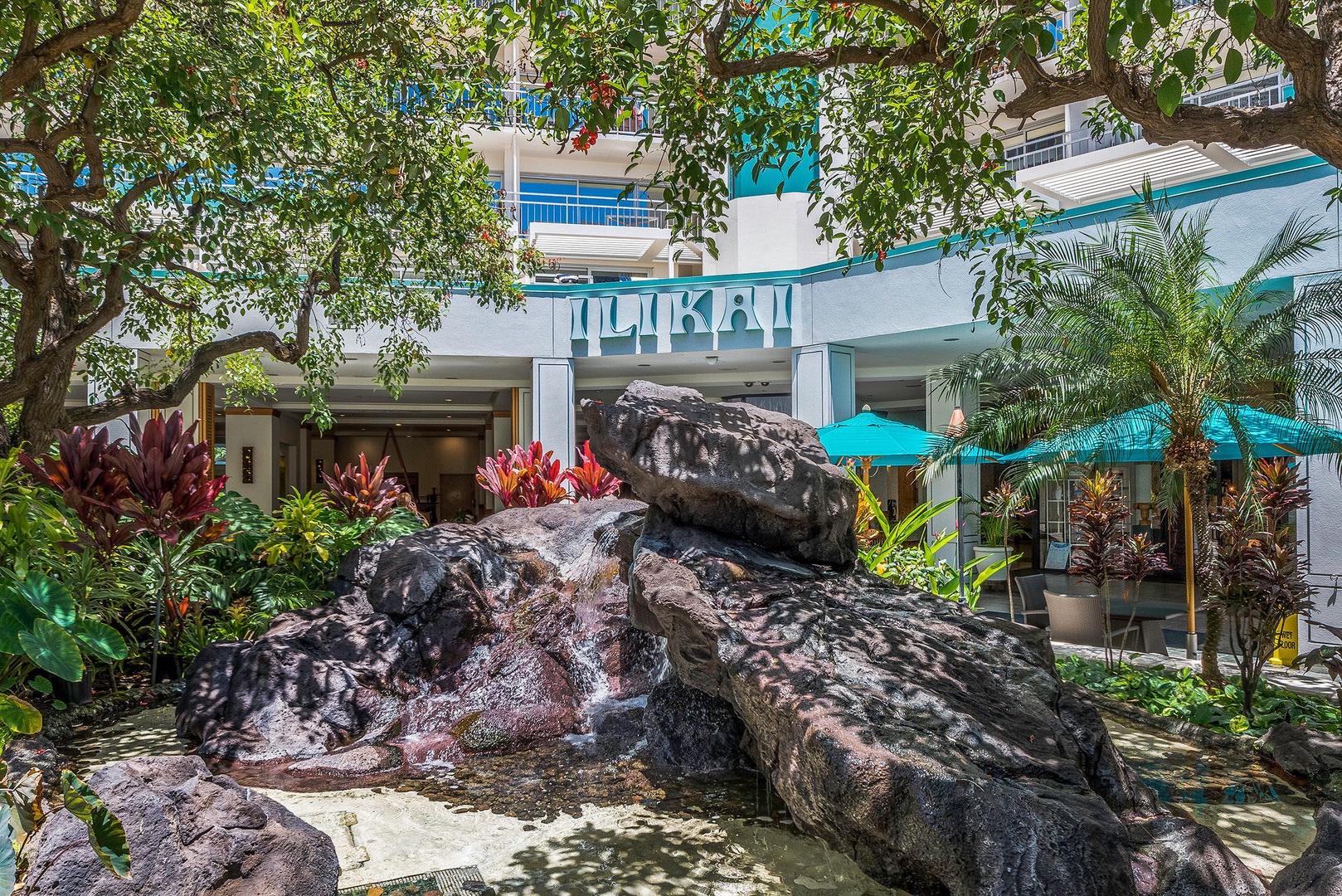 The Ilikai Hotel, close to Ala Moana shopping center, Waikiki Shell and strip, Honolulu Zoo, Diamond Head, beach
