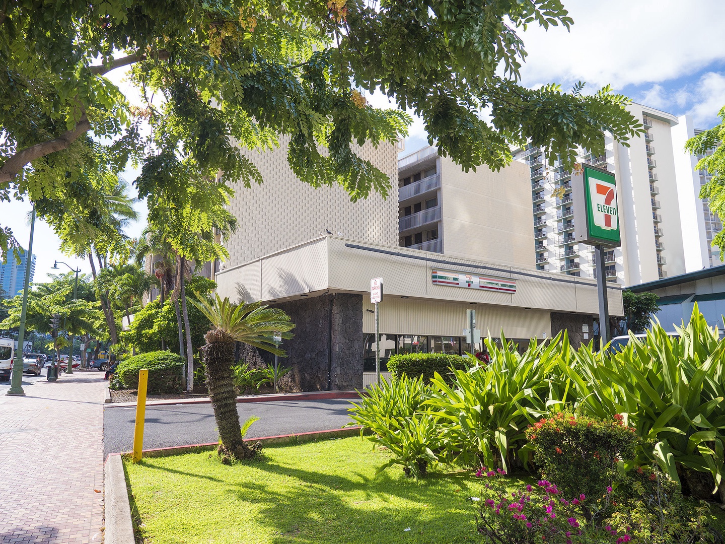 7/11 nearby