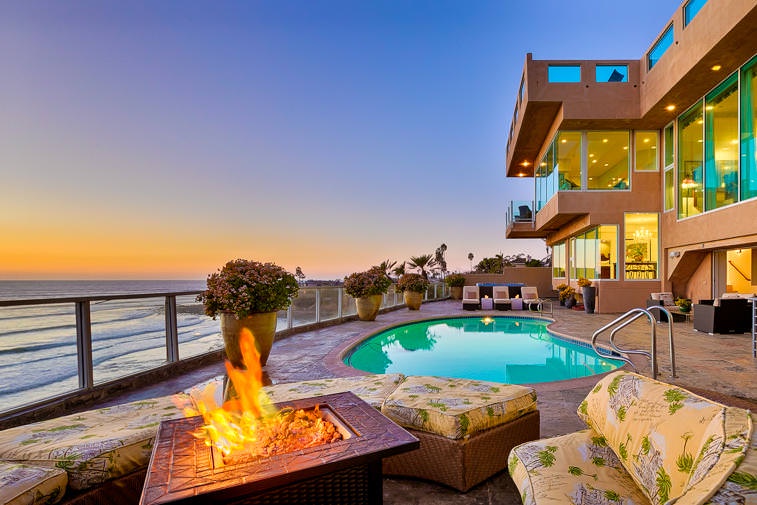 Oceanfront balcony with fire pit & pool