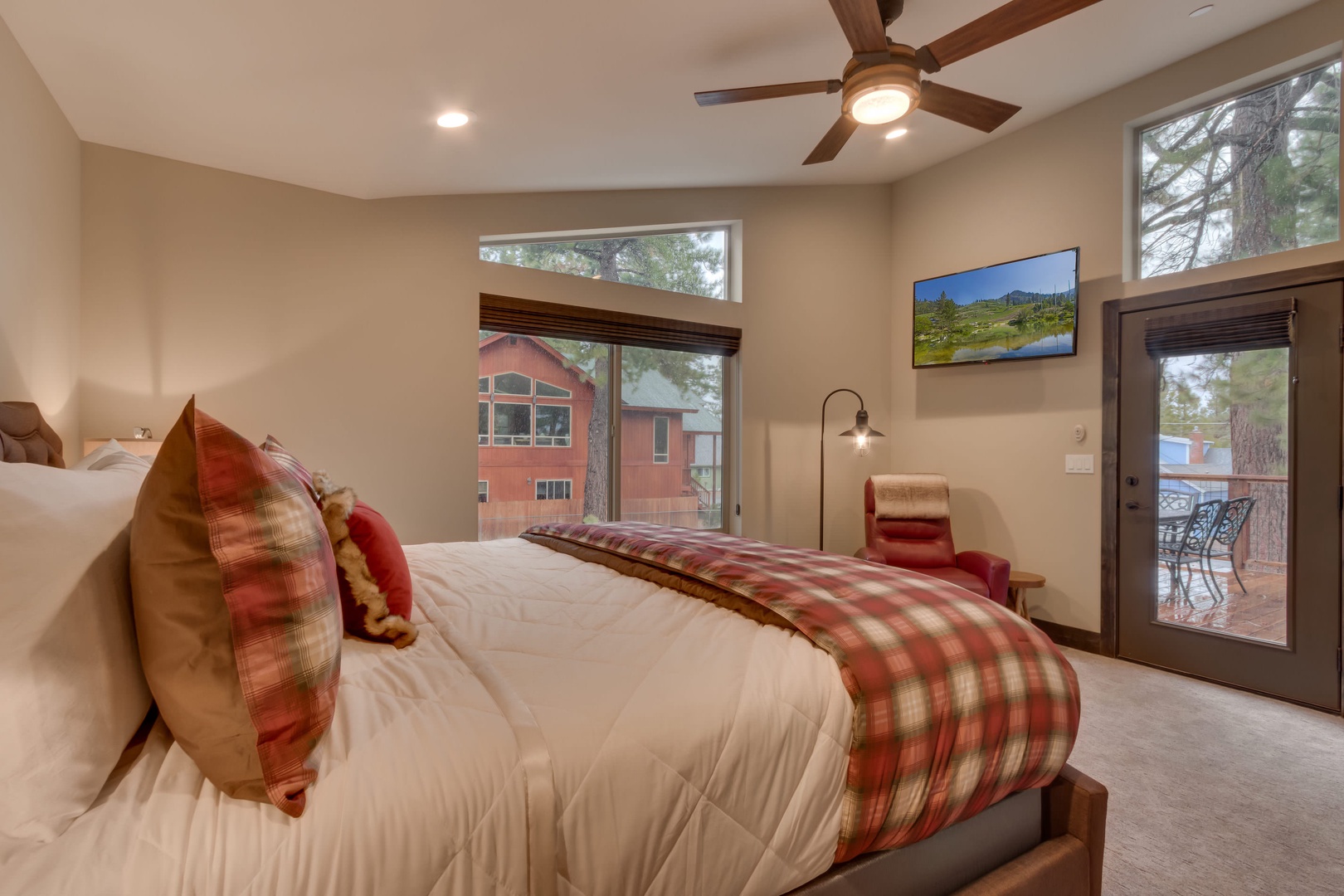 Master bedroom: King bed w/ Smart TV, patio access (3rd floor)