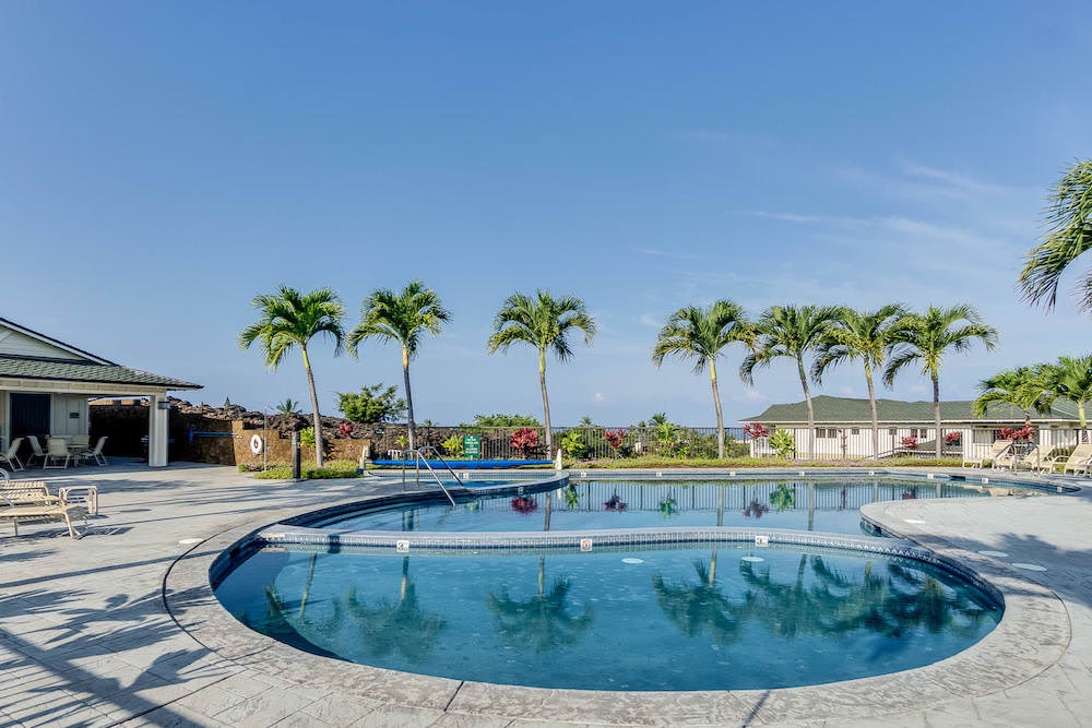 Na Hale O Keauhou swimming pool