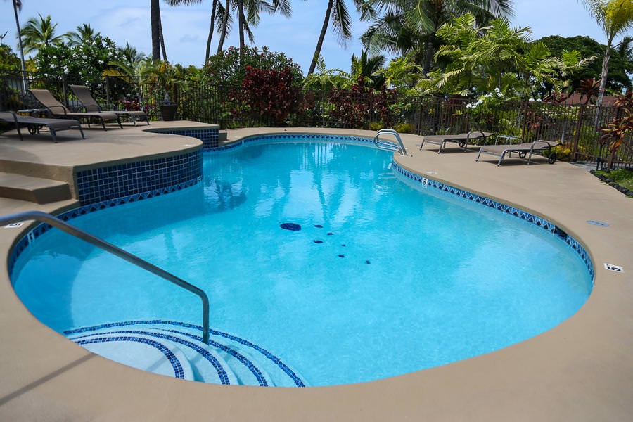 Keauhou Resort swimming pool