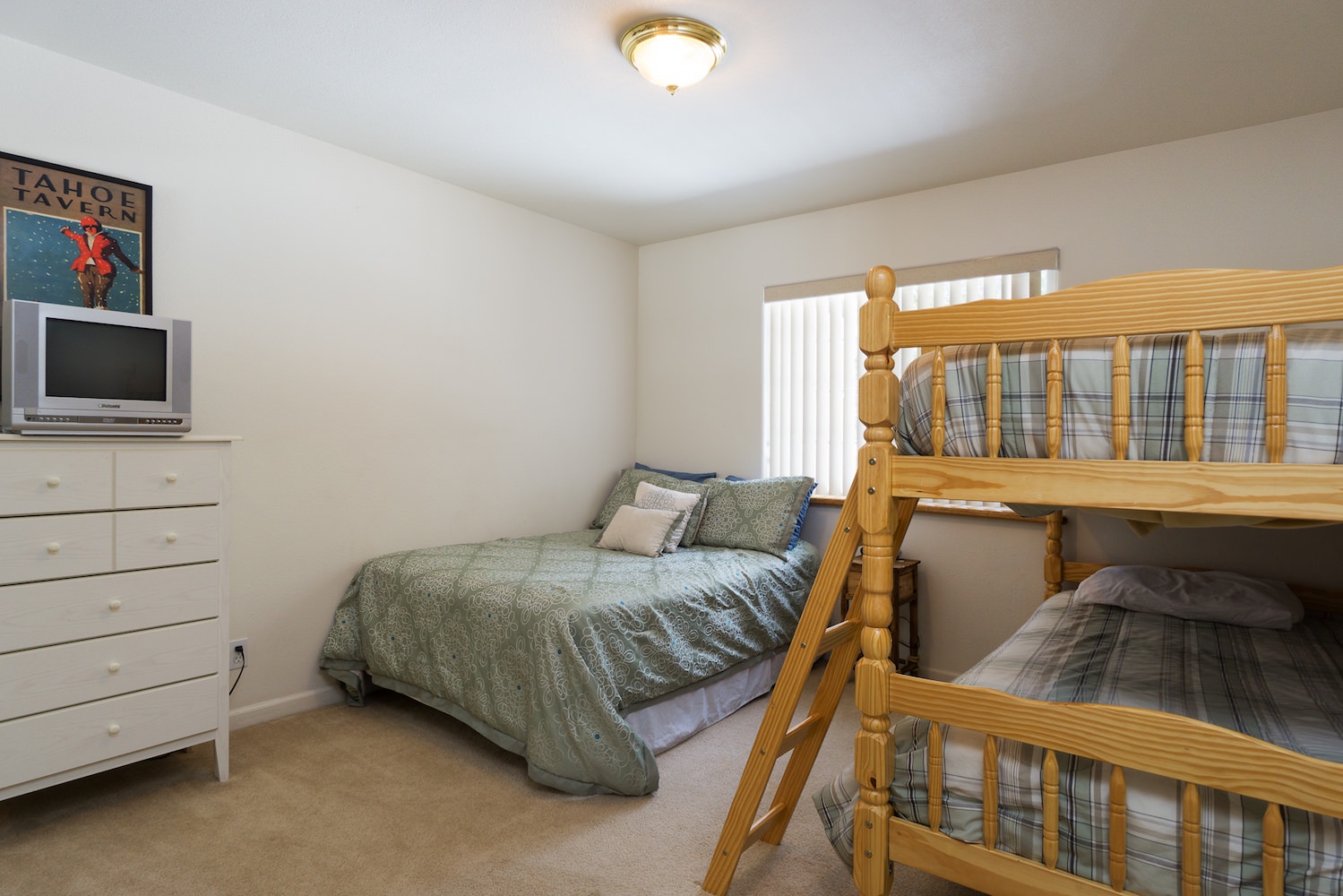 3rd bedroom: Full bed & Twin bunkbed great for kids