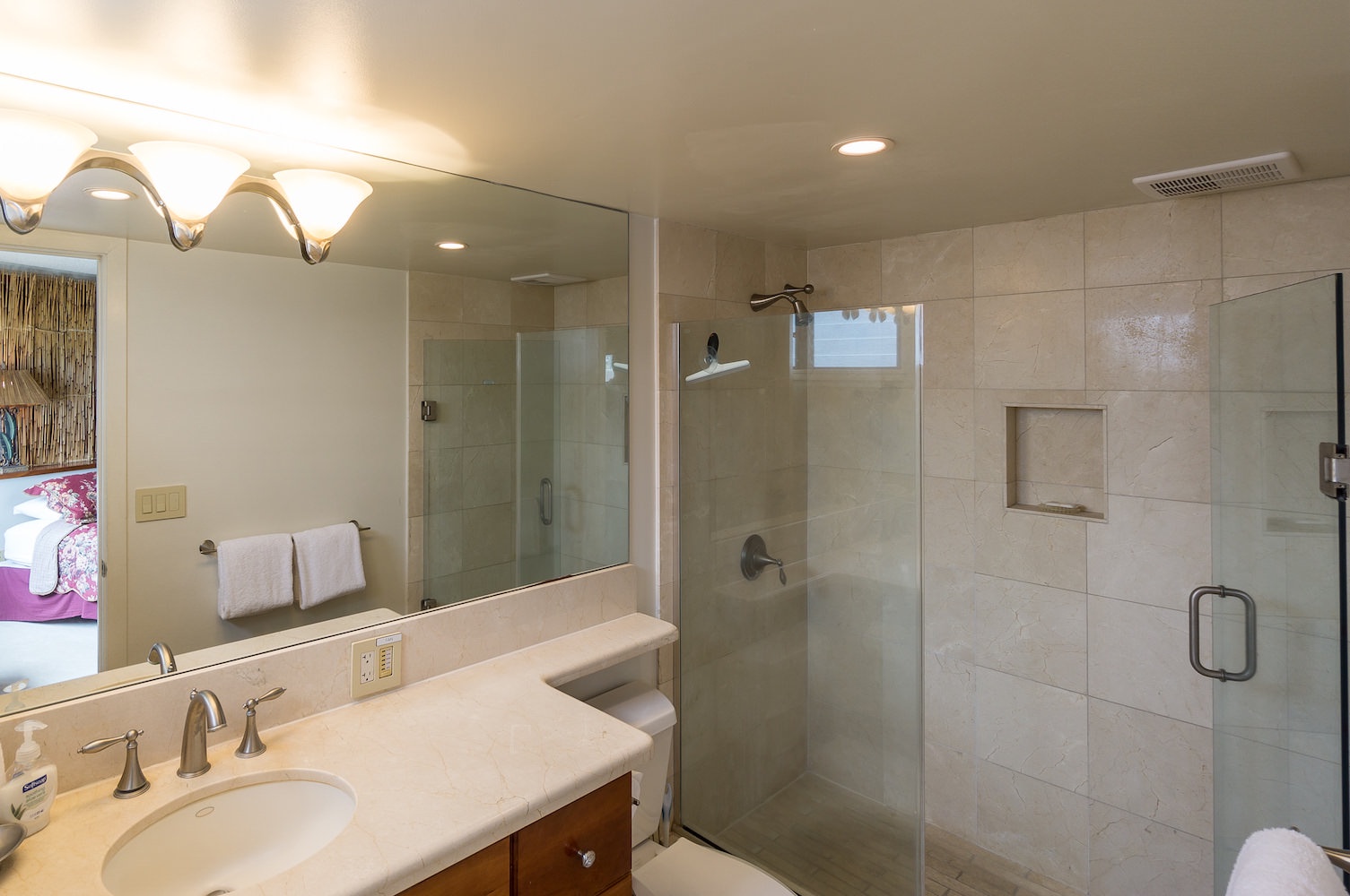 En Suite Master Bathroom