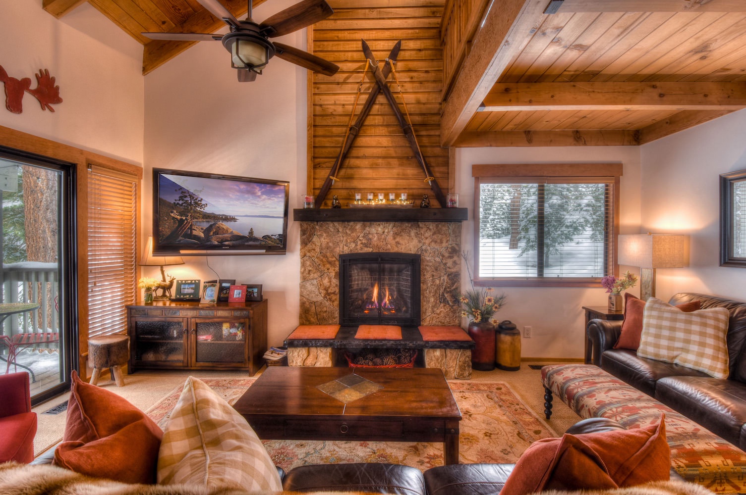 Living room with fireplace, SmartTV (Netflix & Hulu), & DVD player