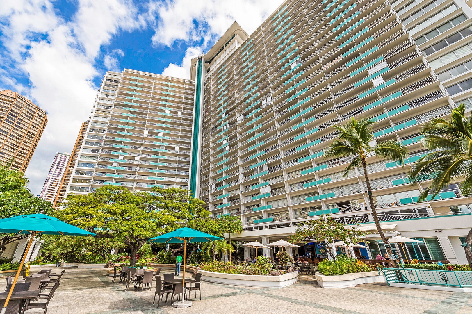 The Ilikai Hotel, close to Ala Moana shopping center, Waikiki Shell and strip, Honolulu Zoo, Diamond Head, beach