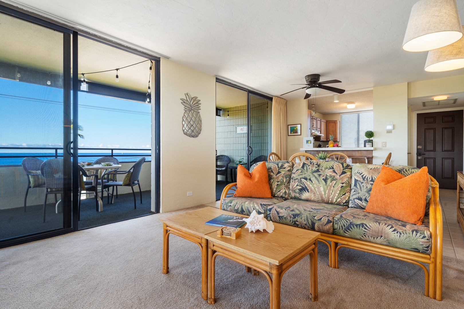 Living room w/ lanai access