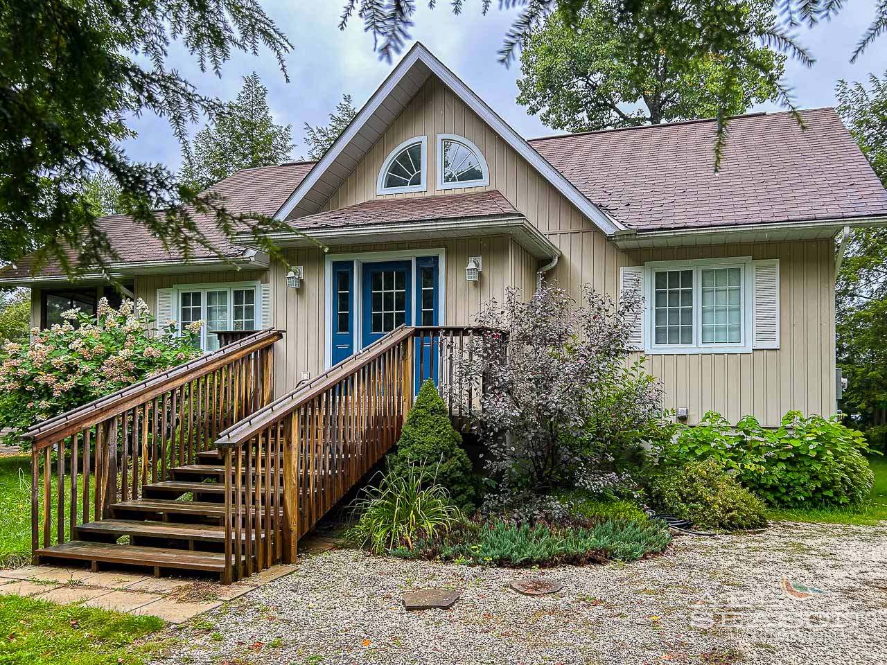 Whip-poor-will-Back of cottage entrance