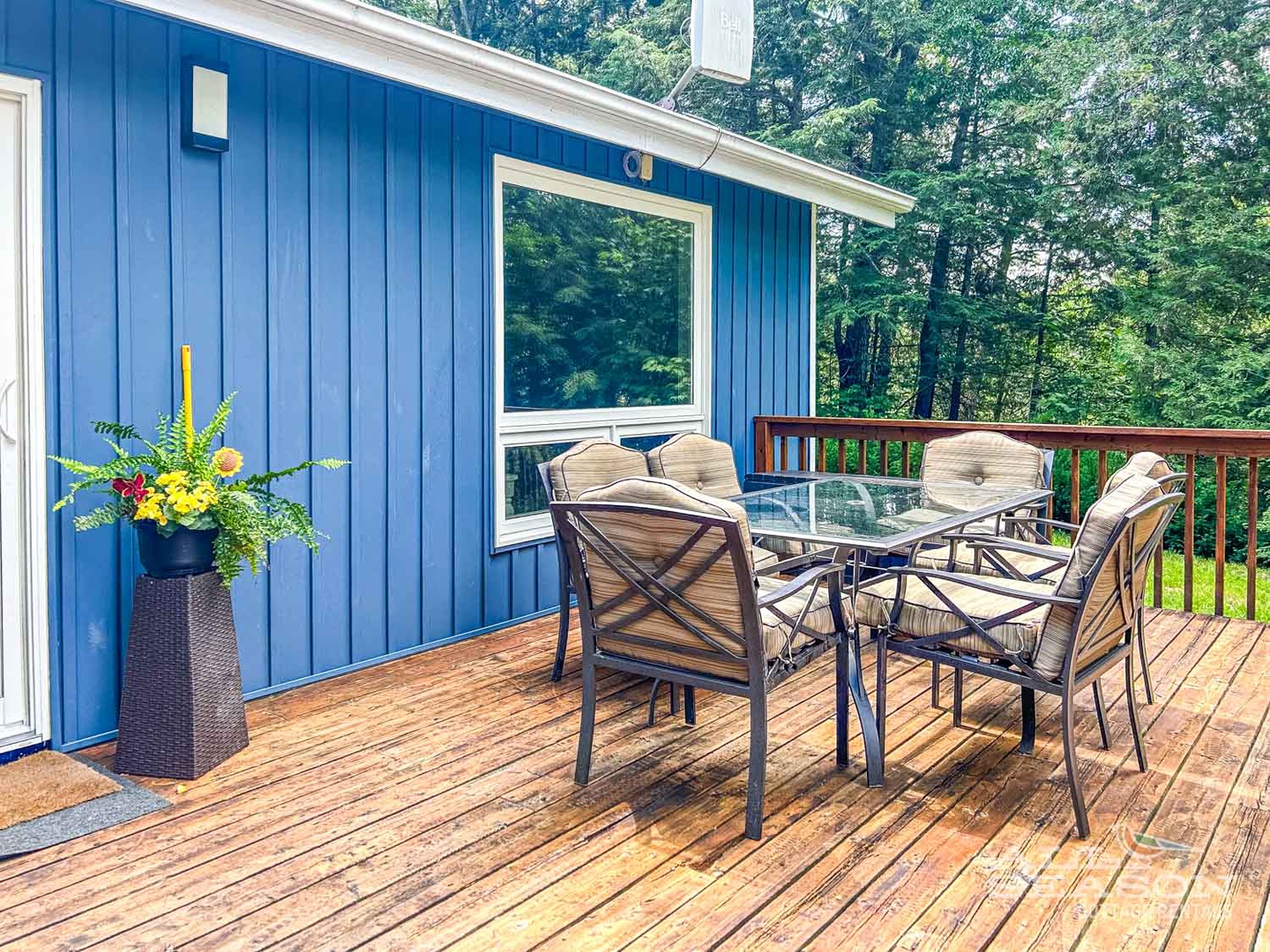 Blue Hideaway-3