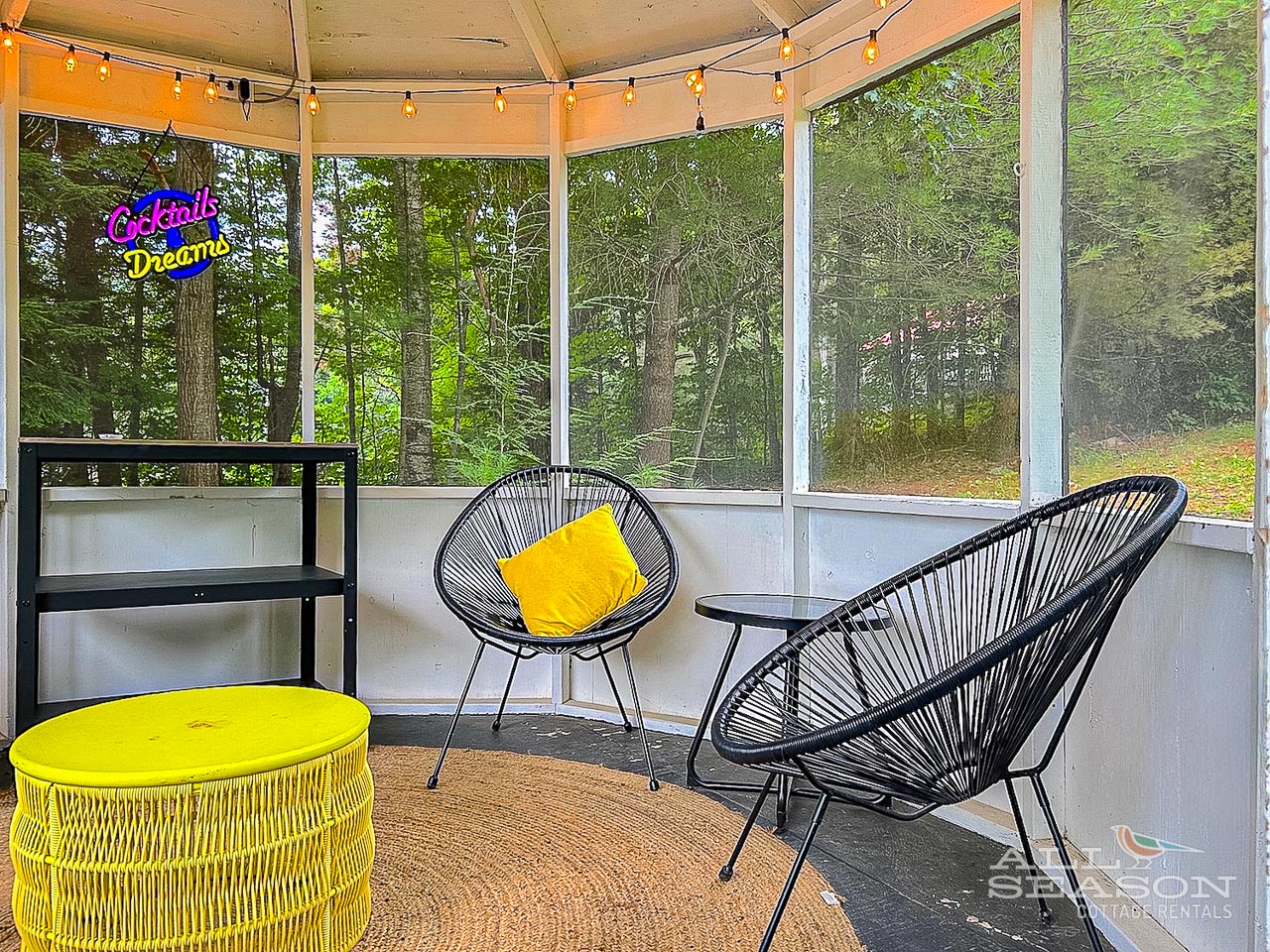 Bob-Haven-Gazebo seating