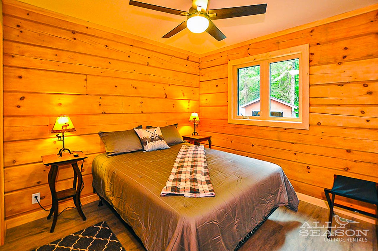 Flagstone_Main floor bedroom 1_Queen