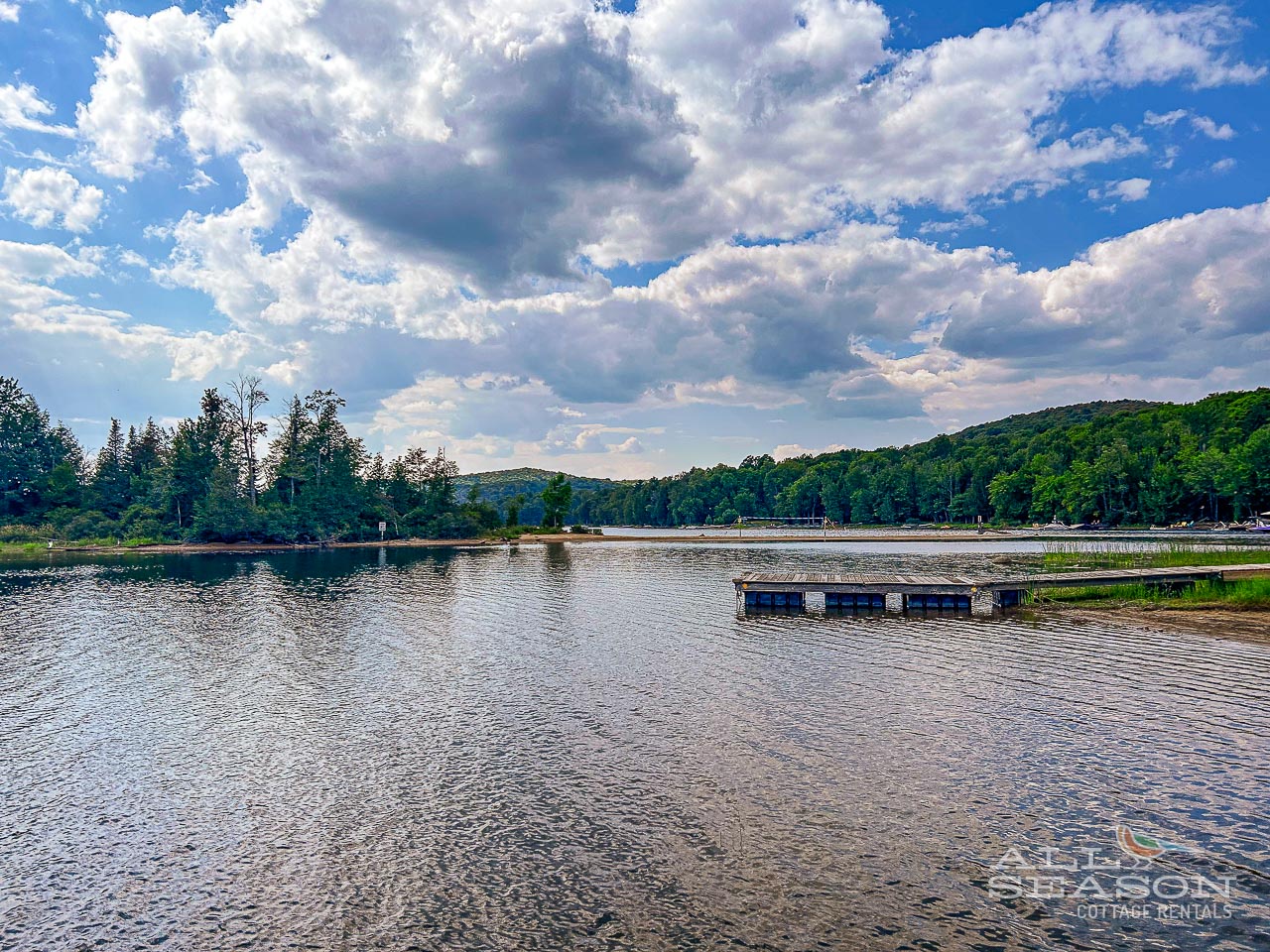 Dockside-Drift-Lake community sand bar/beach volleyball