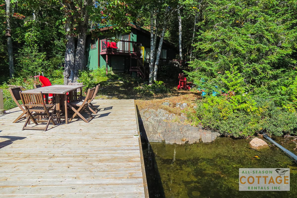 Shallow entry area with sand bottom