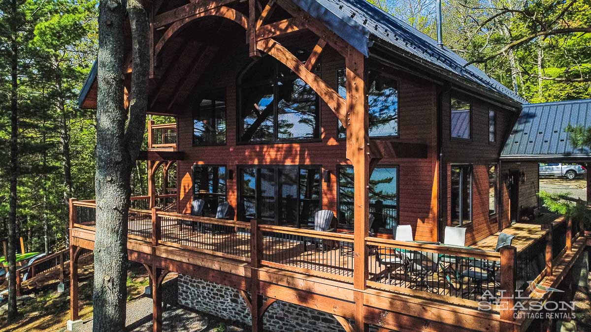 Strathcona_Lake_House_108