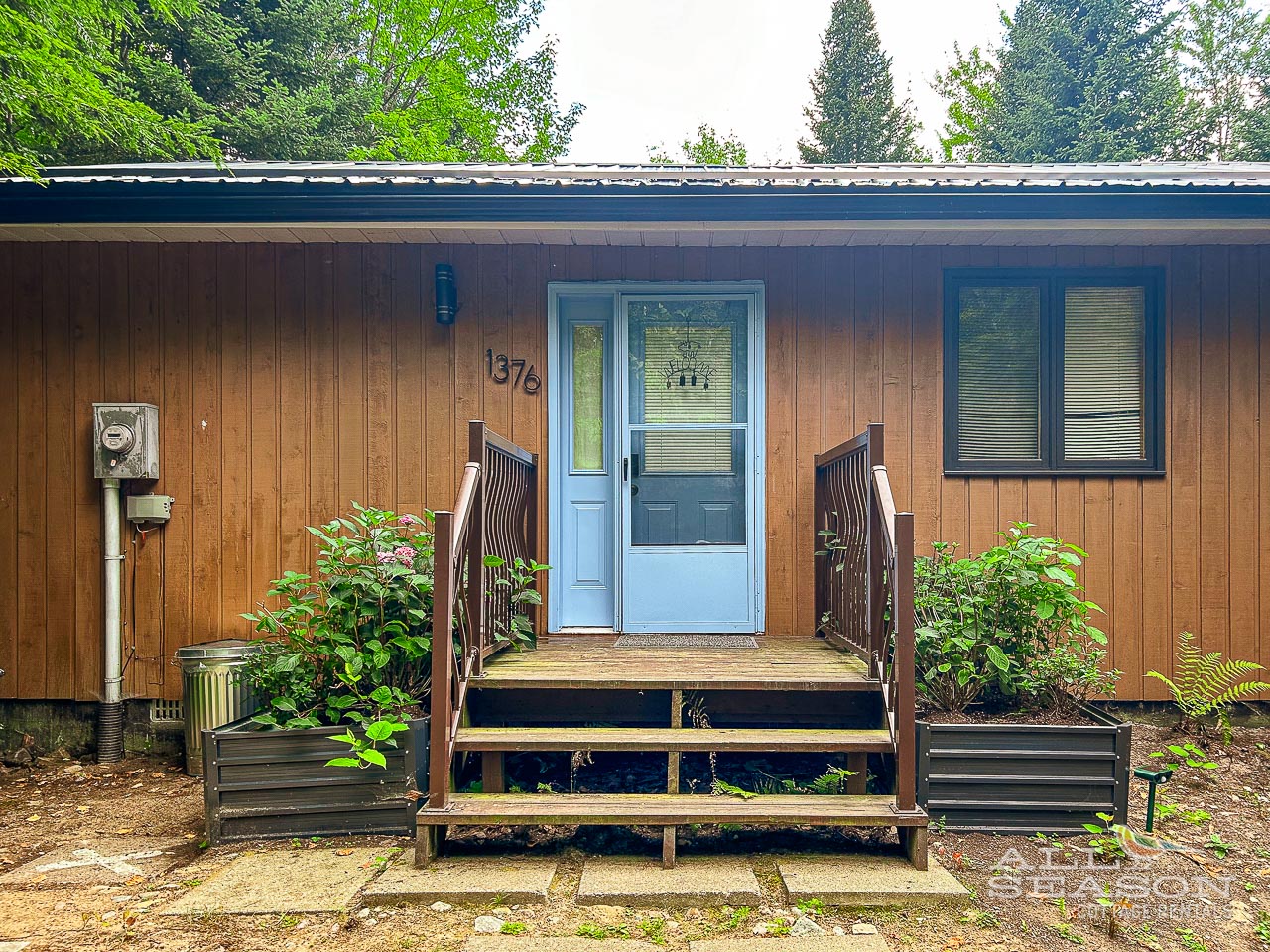 Dockside-Drift-Entrance