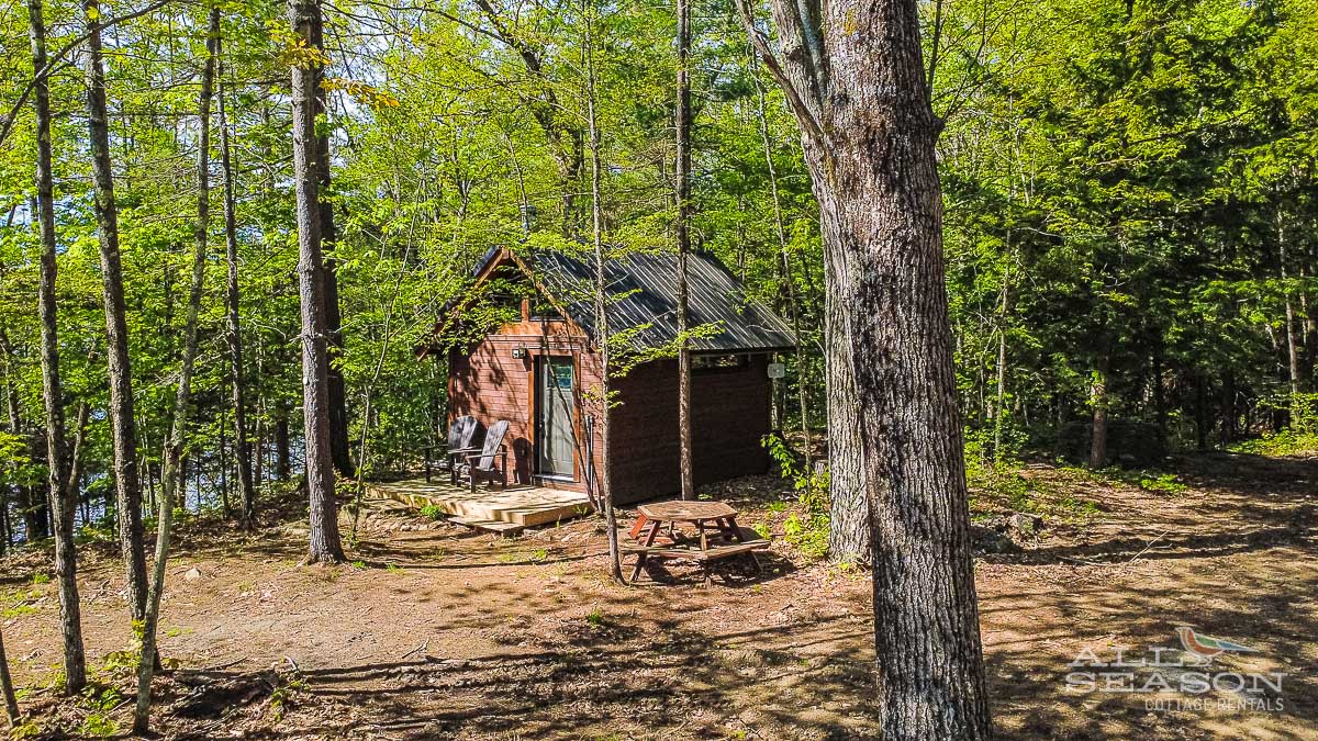 Strathcona_Lake_House_117