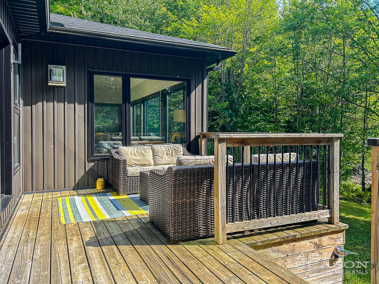 Bob-Haven-Conversation set on deck