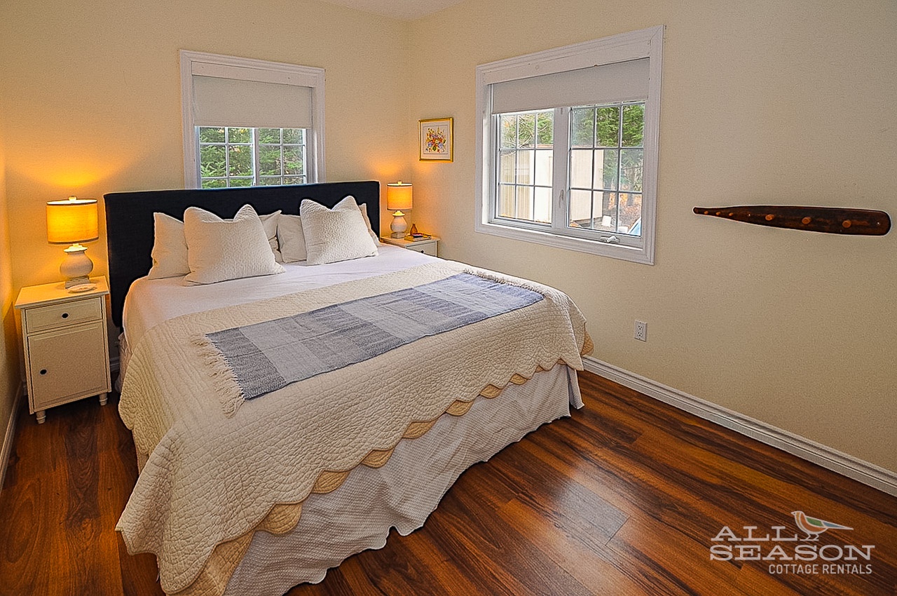 Whip-poor-will-Primary bedroom-King