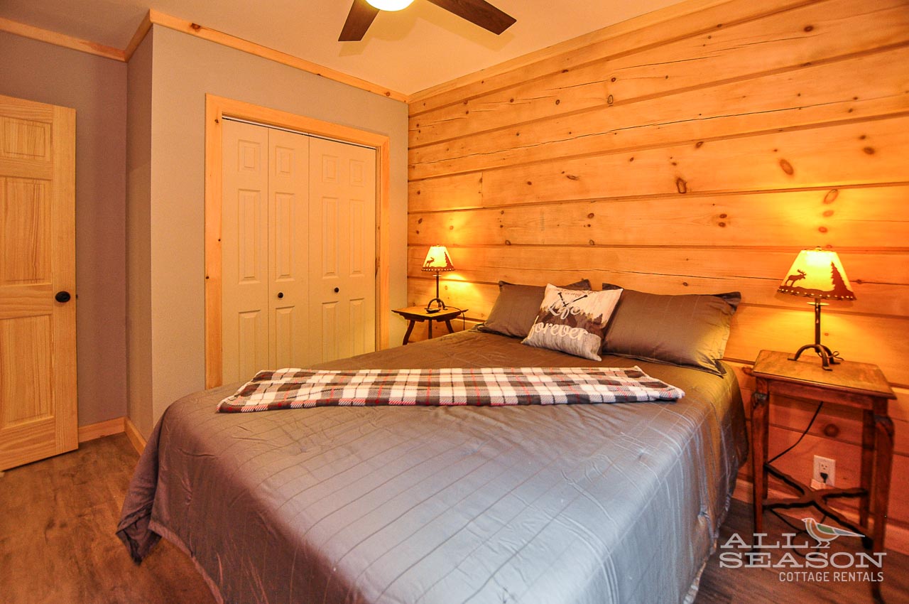 Flagstone_Main floor bedroom 1_Queen