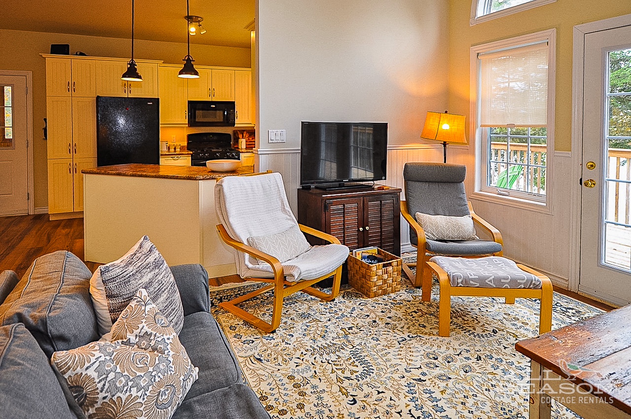 Whip-poor-will-Main floor living room