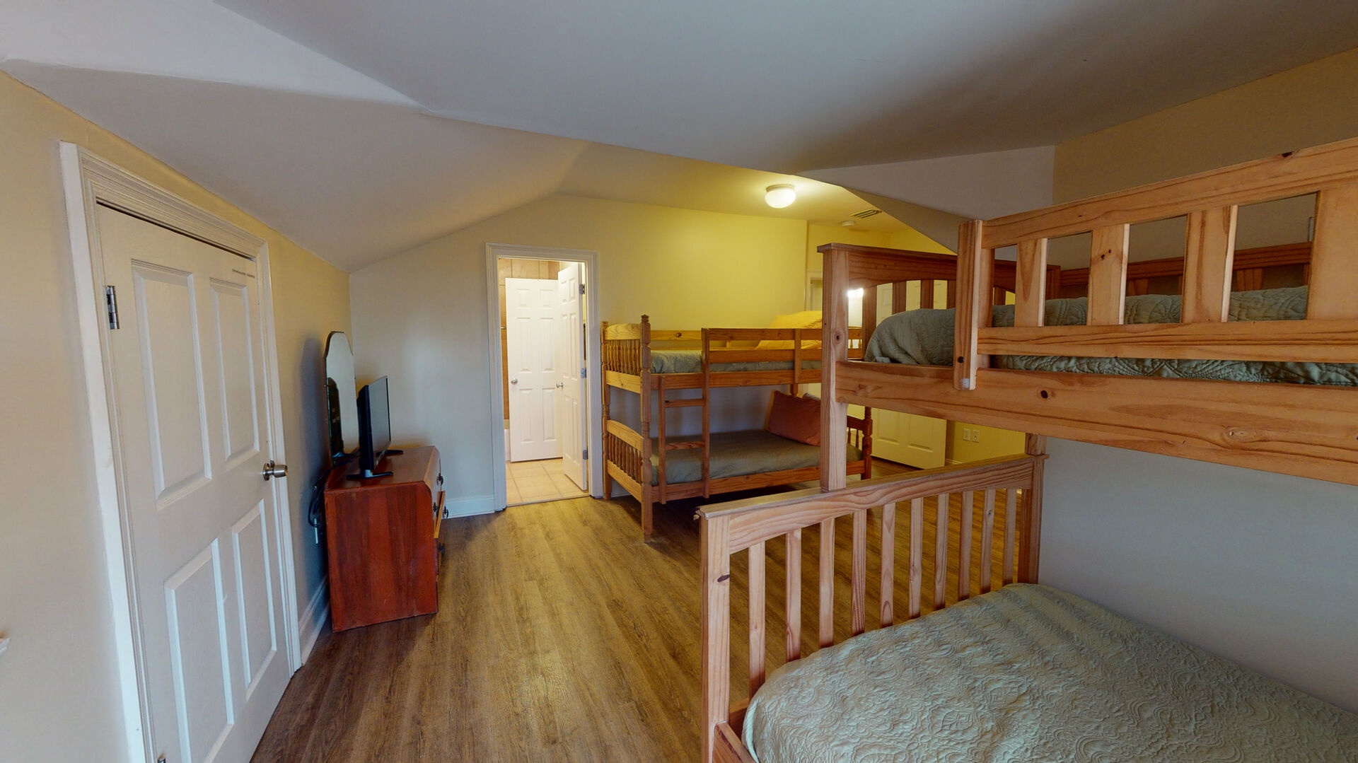 Bedroom 6- 1 twin bunk, 1 twin over full bunk and 1 twin sleeping nook