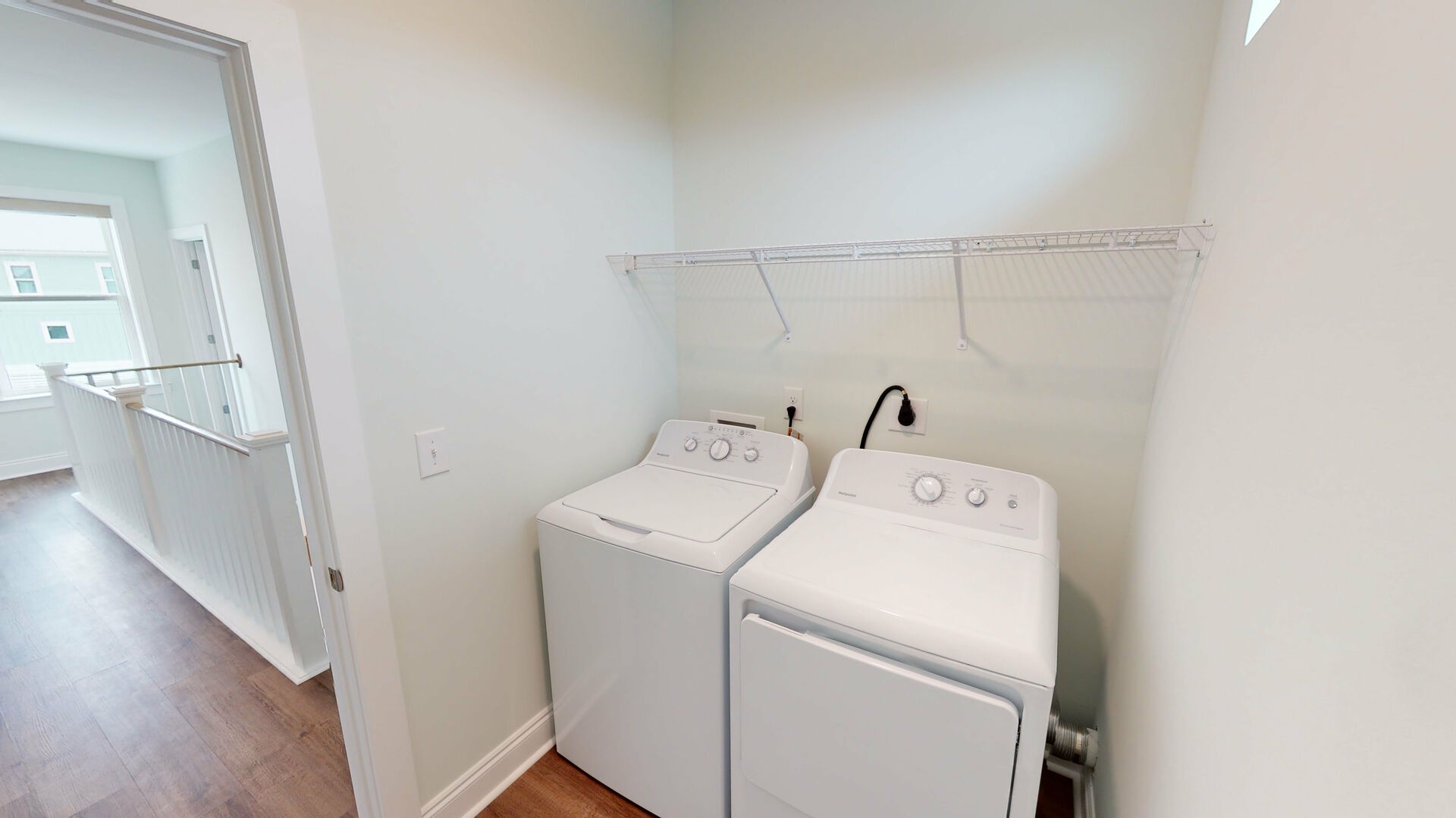 Washer/dryer located on 2nd level