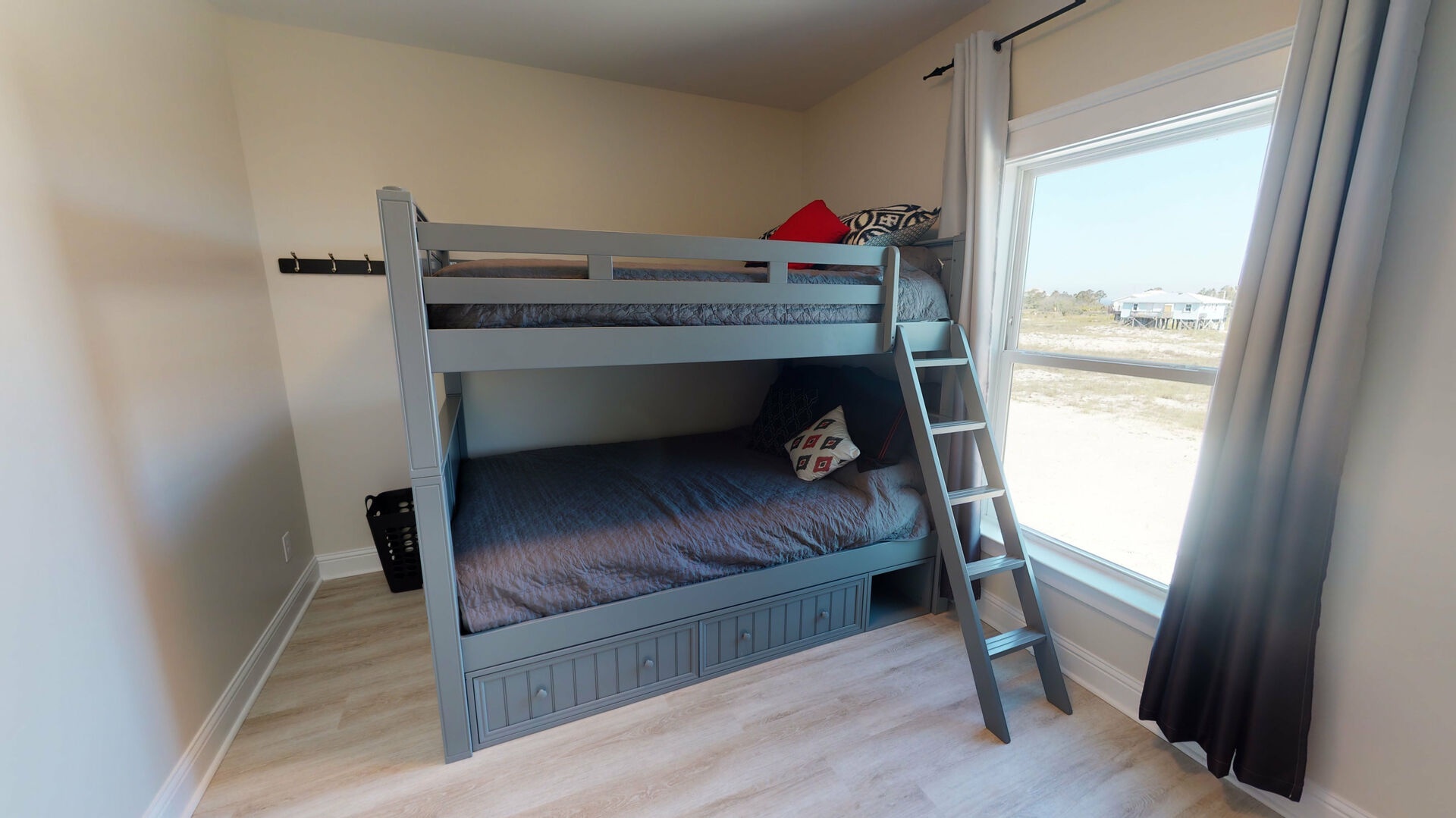 Bedroom 4 features 2 queen bunk beds - sleeps 4