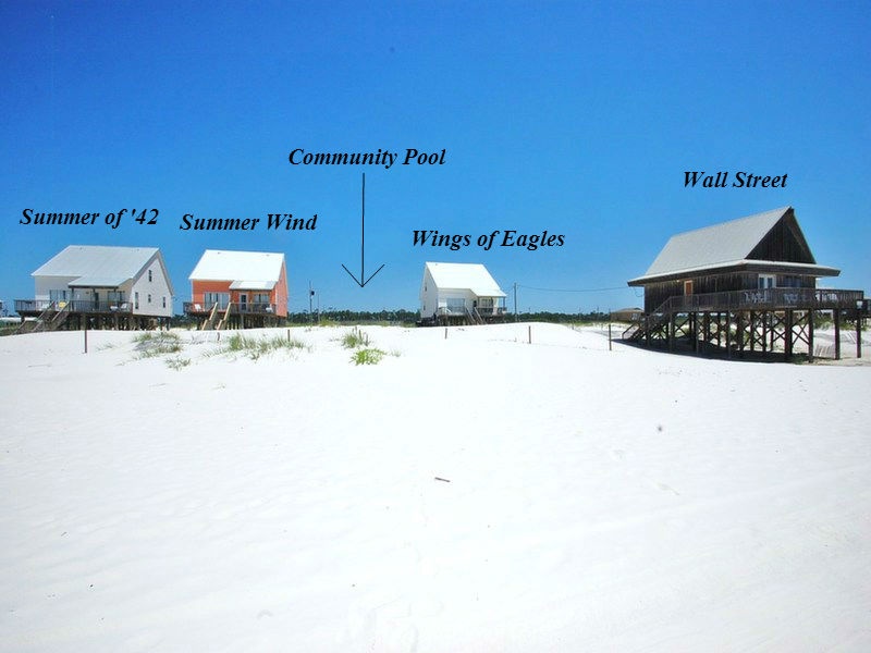 HVR homes sharing community pool