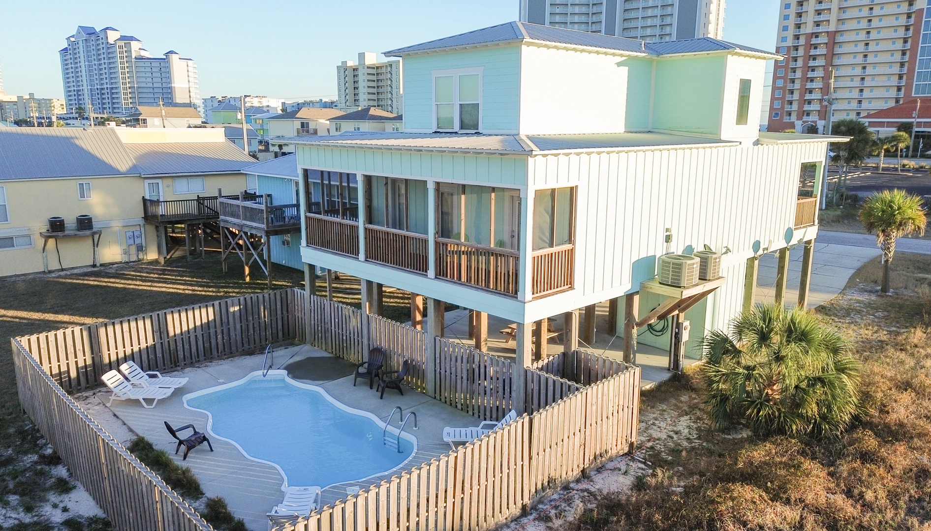 Welcome to beautiful Twin Palms in the heart of Gulf Shores!