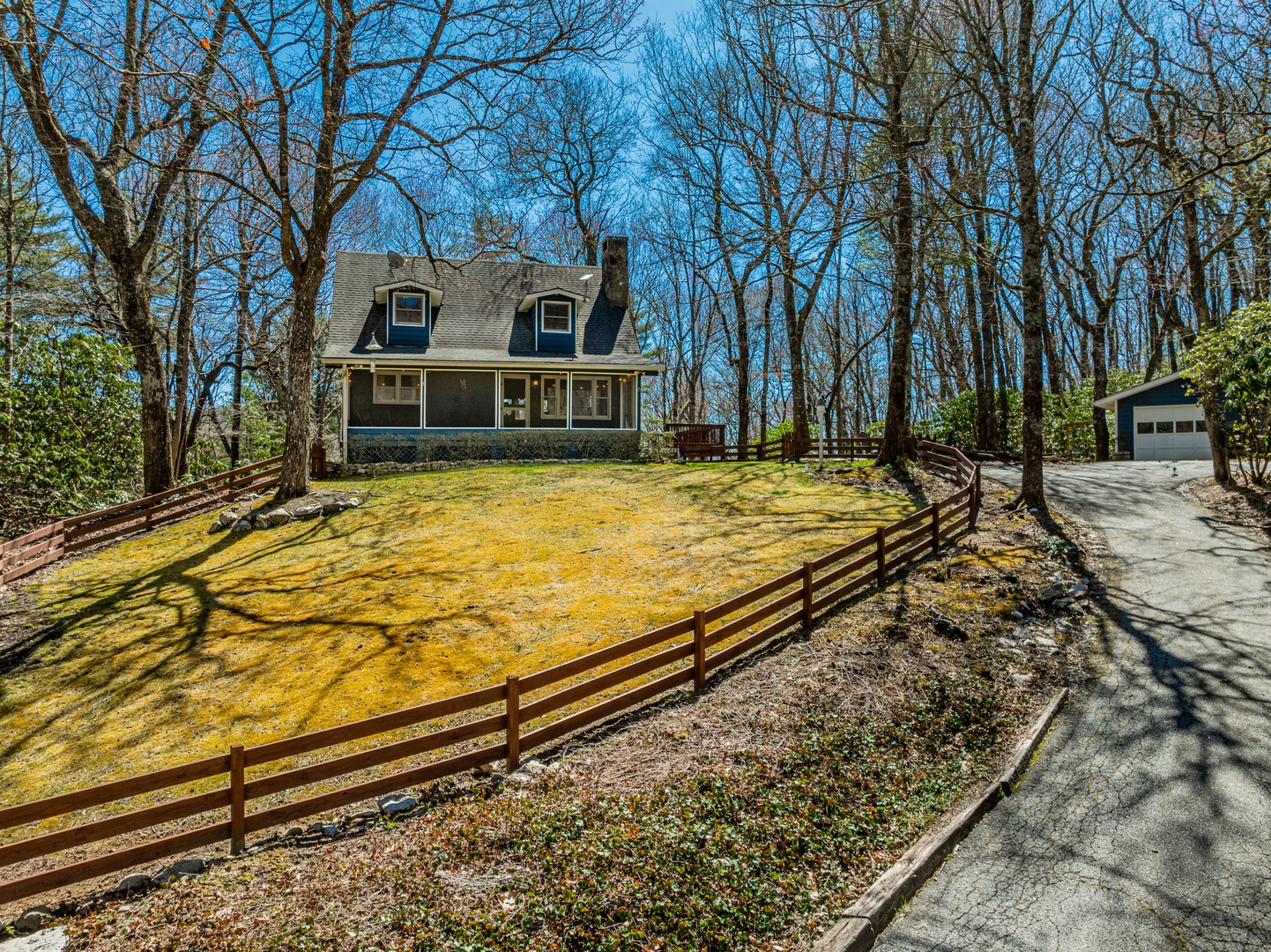 Bluebird Farm Whole Property with 2 homes and Private Pond