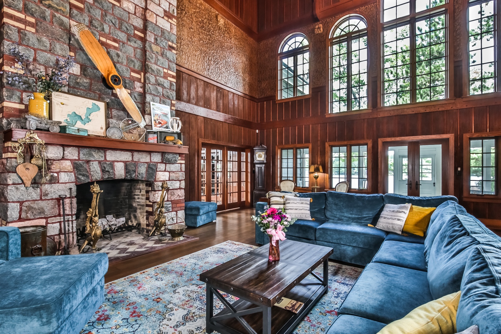 Tour a Chicago Home Where Lost Historic Charm Was (Carefully) Restored