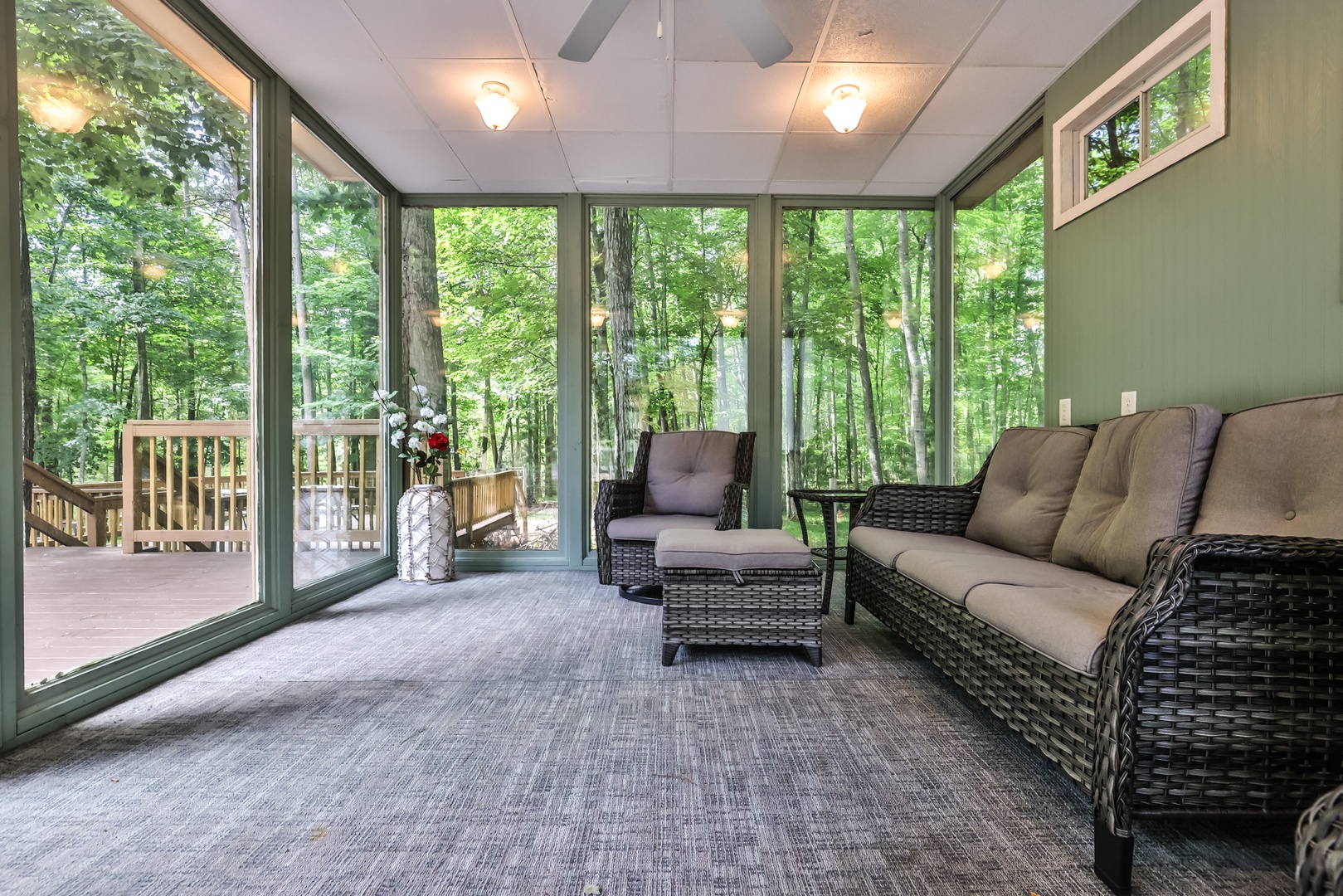 The Glass Tree House - Hiller Vacation Homes