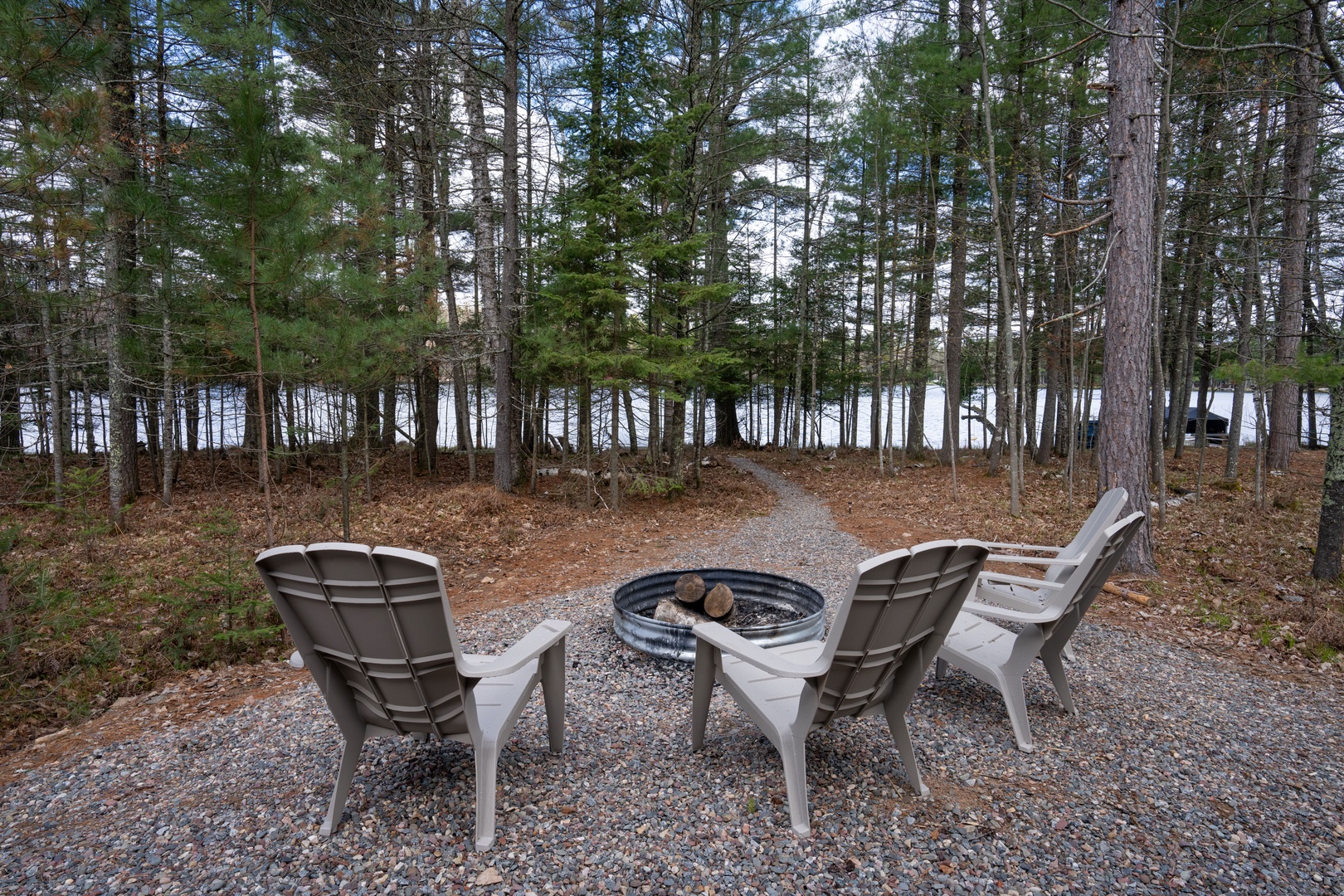 The Dreadnought at Eleanor Lake - Hiller Vacation Homes