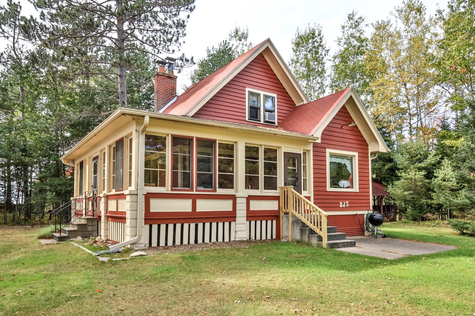 BJ's Lakehouse - Hiller Vacation Homes