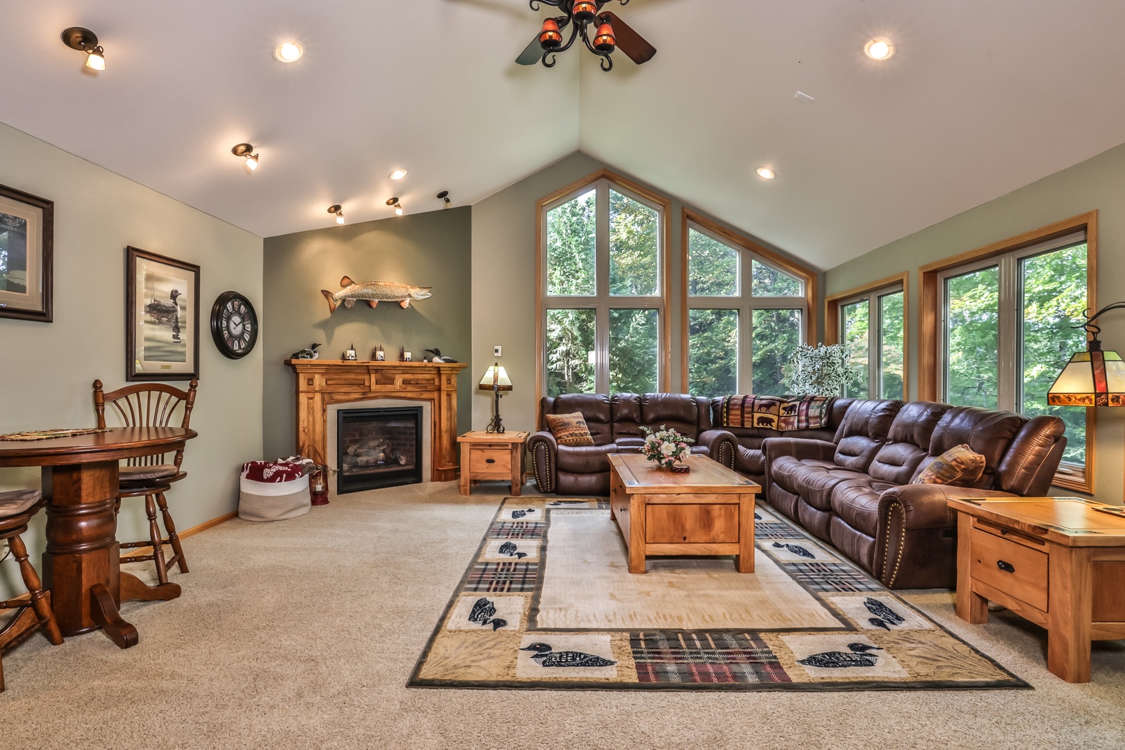 Molly's Retreat - Hiller Vacation Homes