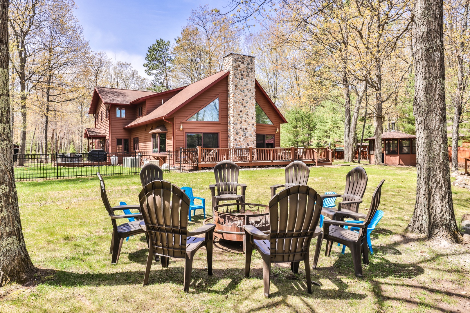 Home Sweet Hiawatha - Hiller Vacation Homes