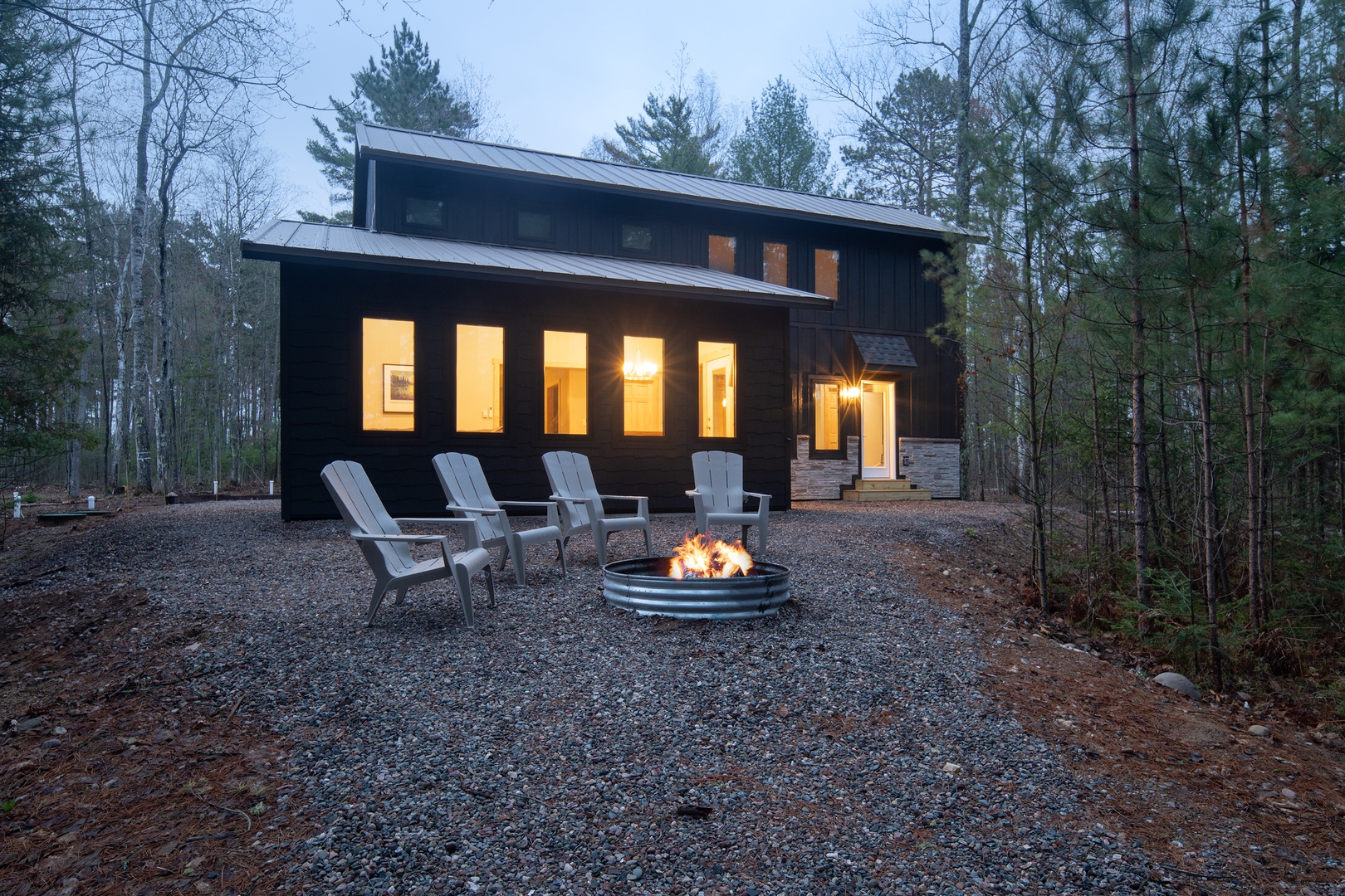 The Dreadnought at Eleanor Lake - Hiller Vacation Homes