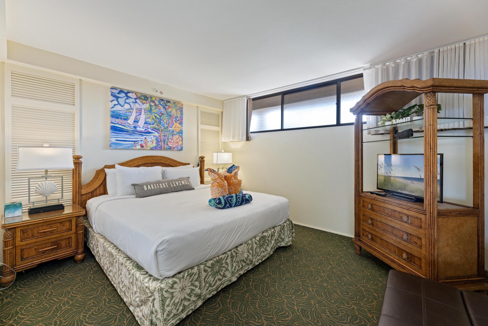 King size bed in bedroom