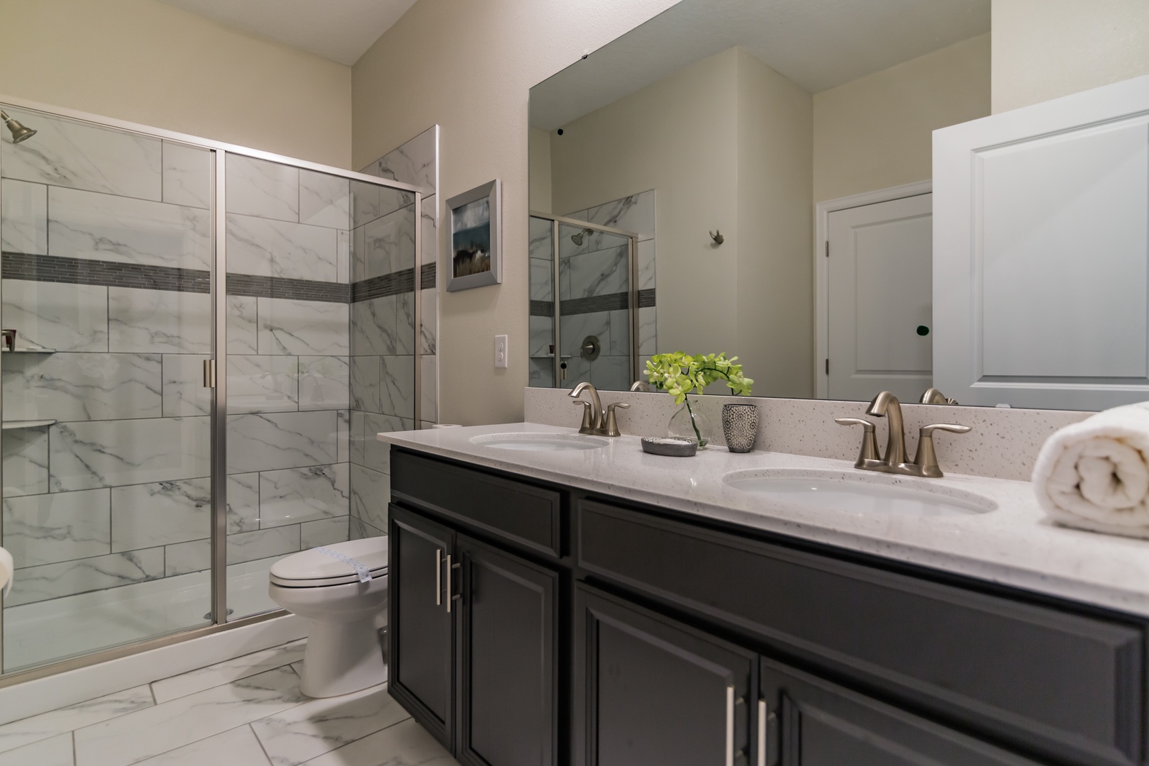 bathroom with walk in shower