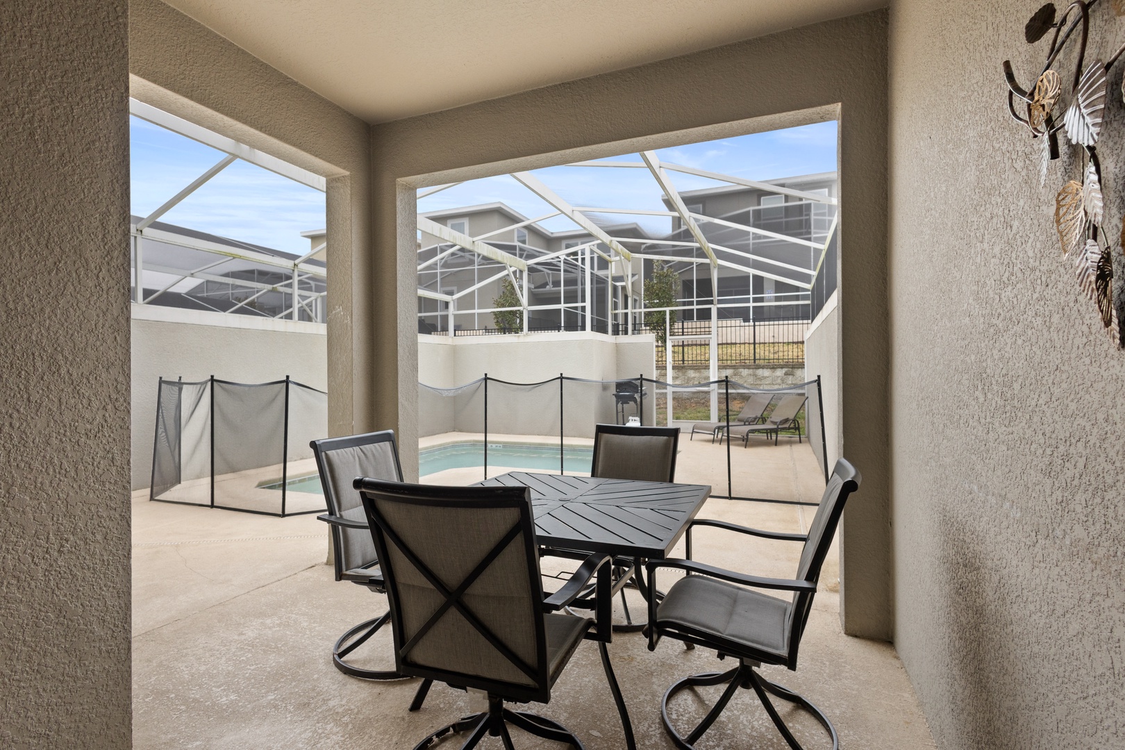 Enjoy morning coffee or evening meals at your private dining table, overlooking your sparkling pool and sun-soaked patio.