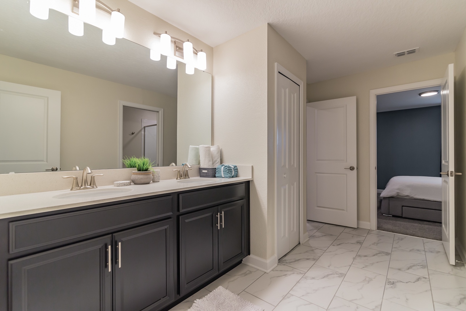 Full Bathroom Downstairs