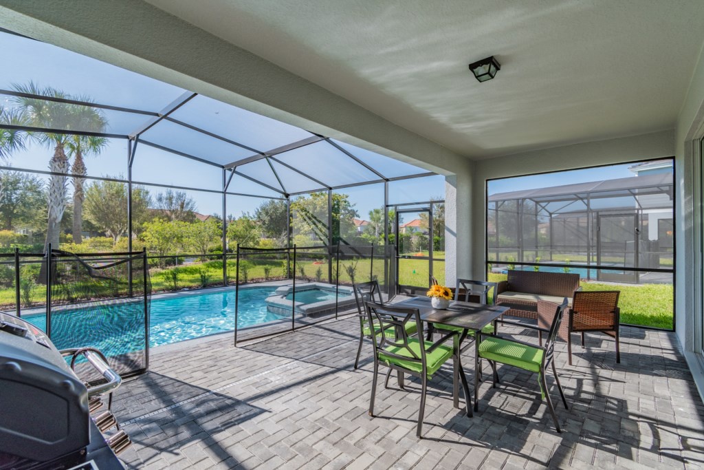 Private pool area + patio furniture