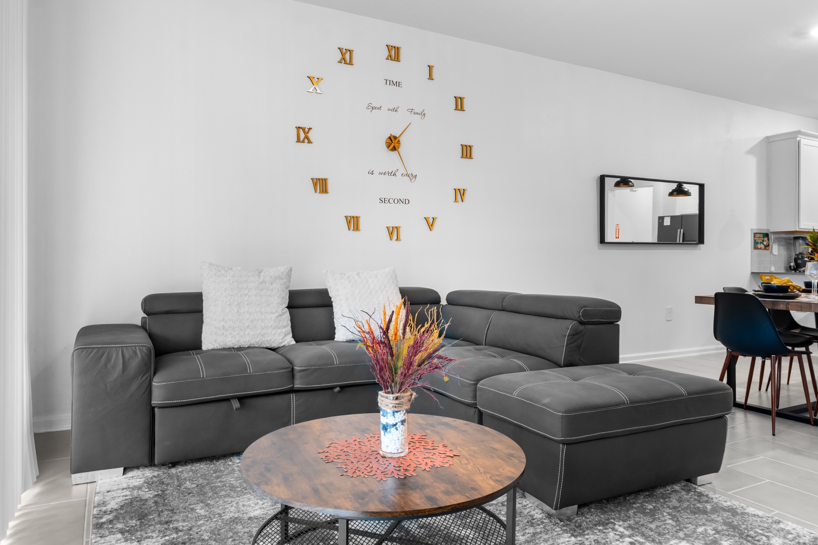 Beautiful 3BR/2BA Condo with Balcony 372