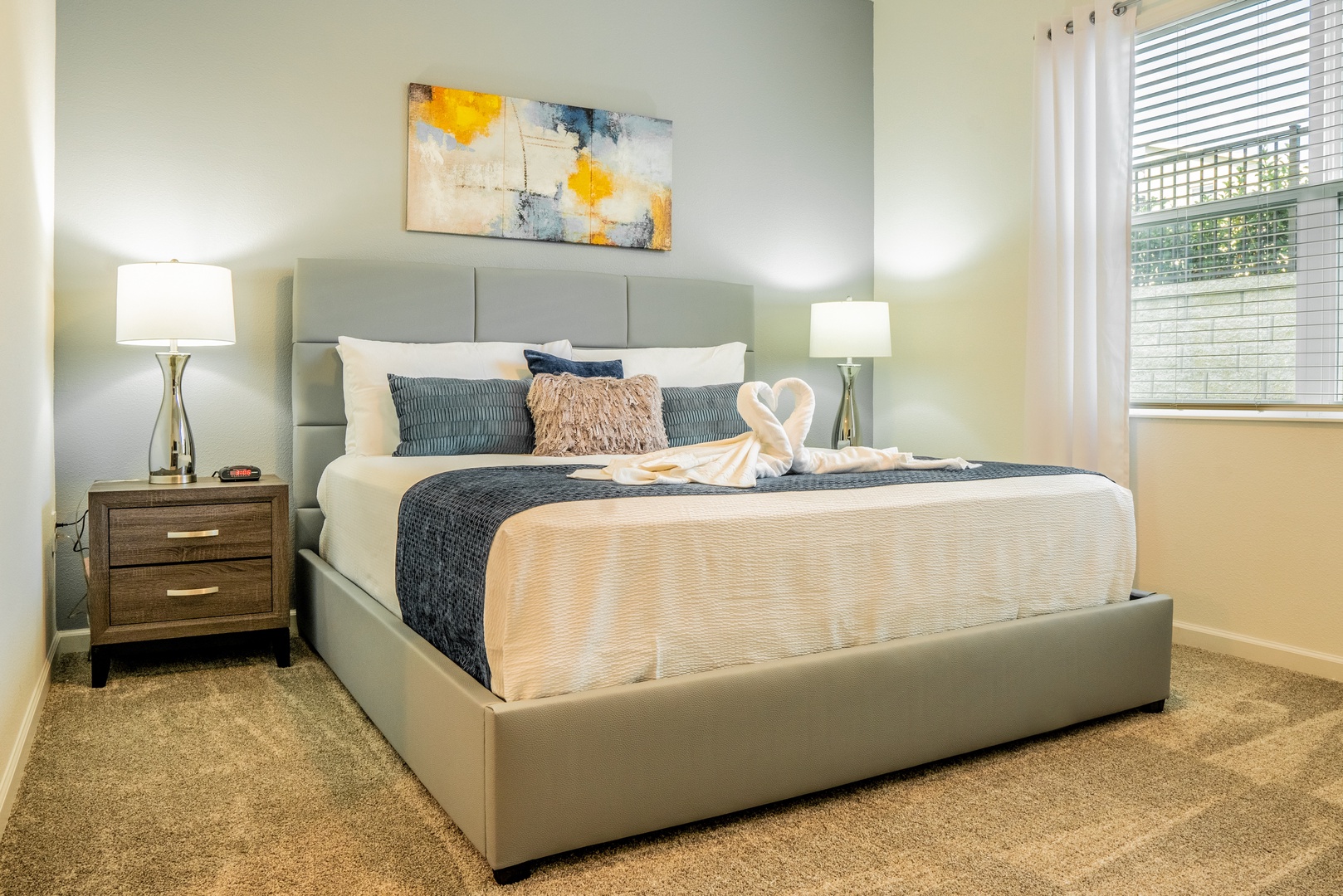 Brand New 2bd/2 bth condo 300
